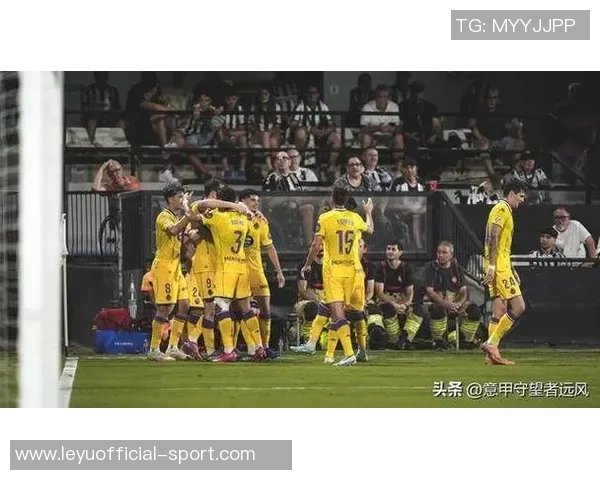 西乙联赛竞争加剧拉科与桑坦德双雄领跑冲甲形势愈发紧张