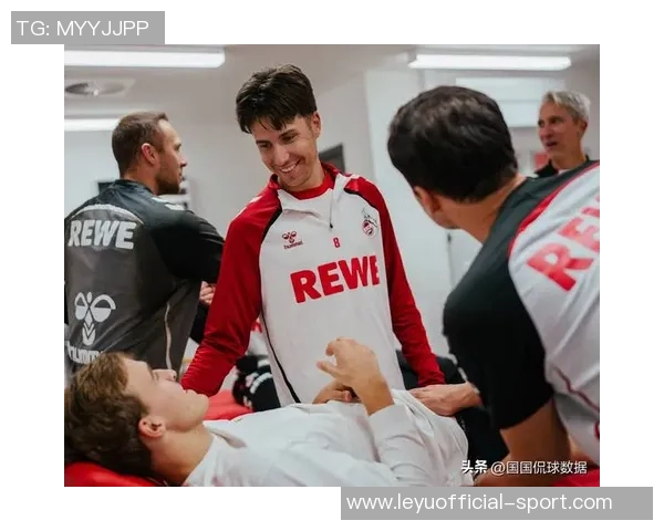 拜仁凯迪拉克首发迎挑战法兰克福四主力后卫伤缺三人能否抵挡